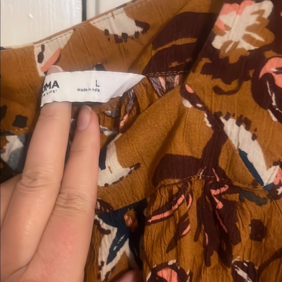 Sonoma Brown Blouse with Square Neckline and Smocked Sleeves - Picture 3 of 5